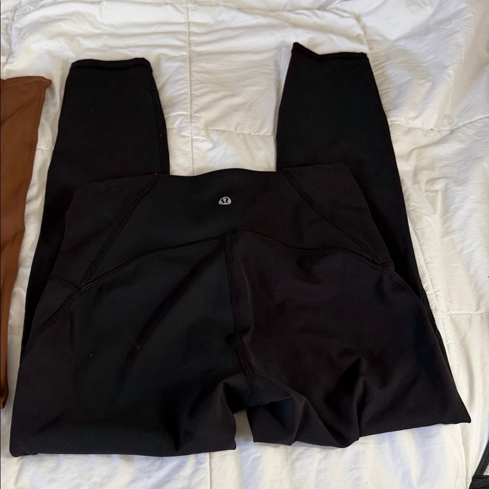 lululemon athletica Leggings in Black and Brown 2 - Picture 2 of 10
